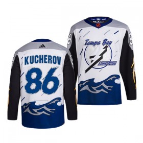 Män Ishockey Tampa Bay Lightning tröja Nikita Kucherov 86 Adidas 2022-23 Vit Reverse Retro 2.0 Authentic